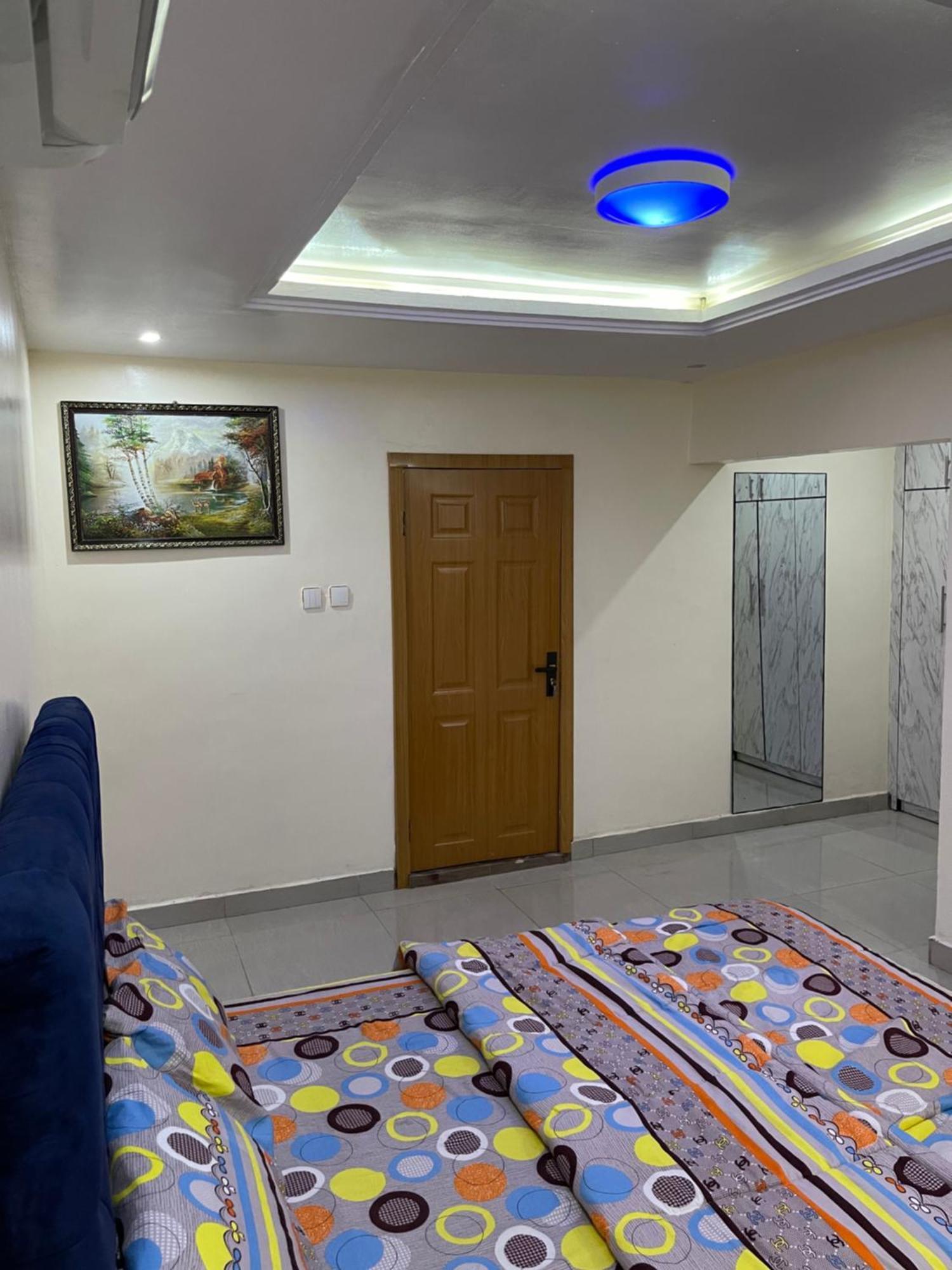 24-Hour Electricity An Entire Stylish 4-Bedroom Bungalow Akure Buitenkant foto