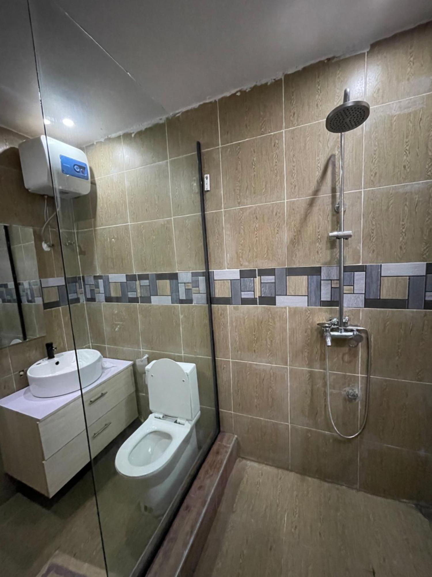 24-Hour Electricity An Entire Stylish 4-Bedroom Bungalow Akure Buitenkant foto
