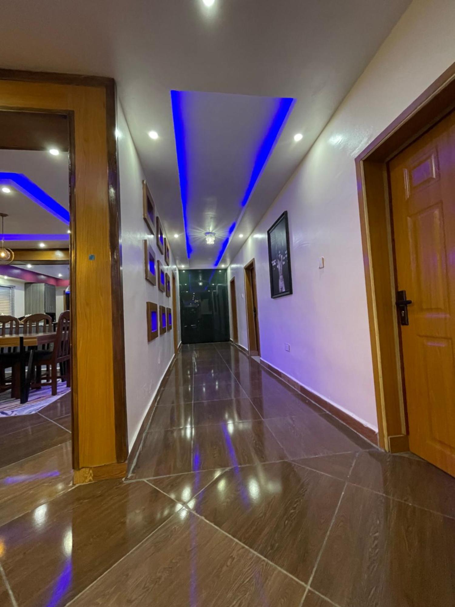 24-Hour Electricity An Entire Stylish 4-Bedroom Bungalow Akure Buitenkant foto