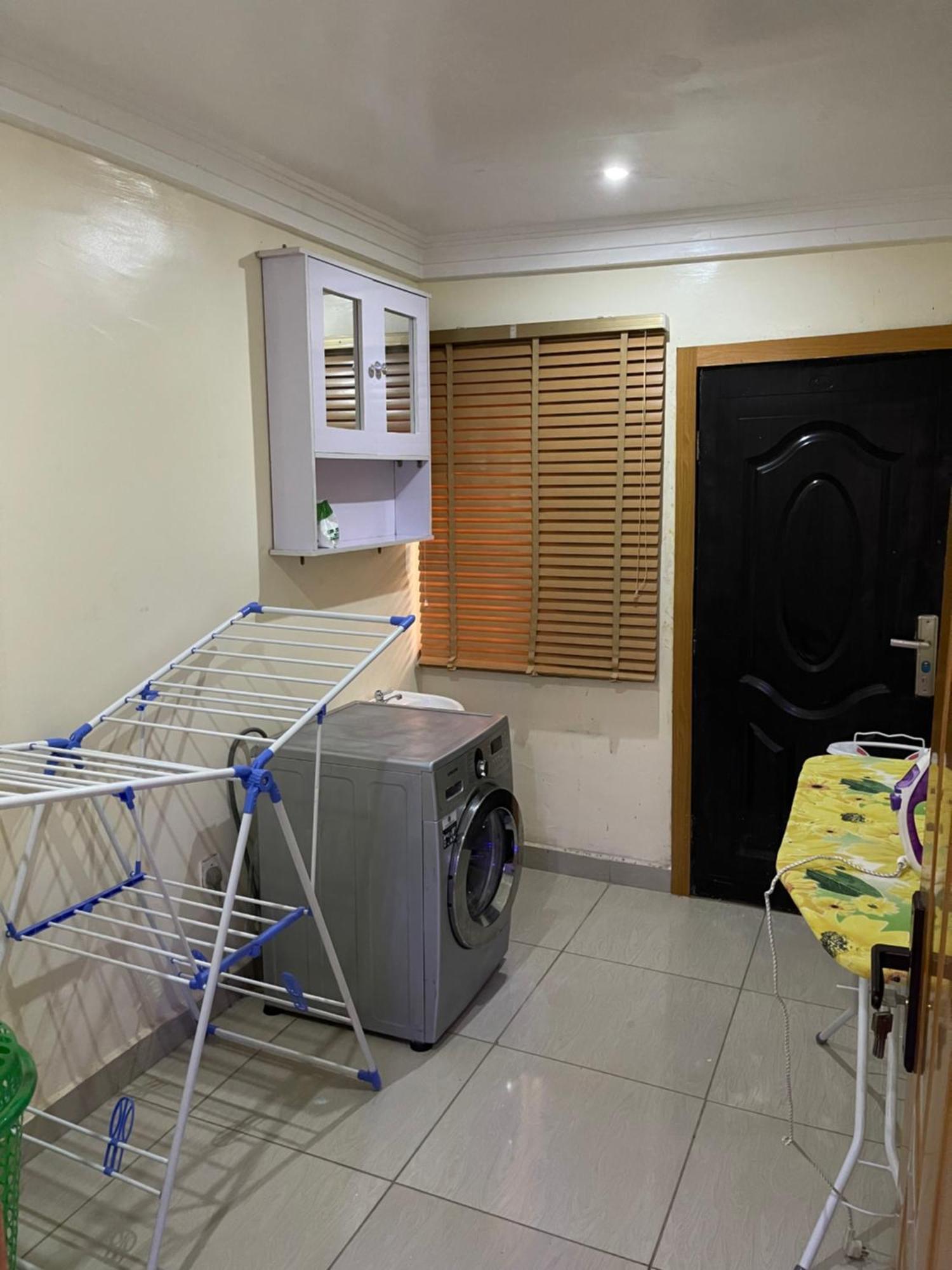 24-Hour Electricity An Entire Stylish 4-Bedroom Bungalow Akure Buitenkant foto