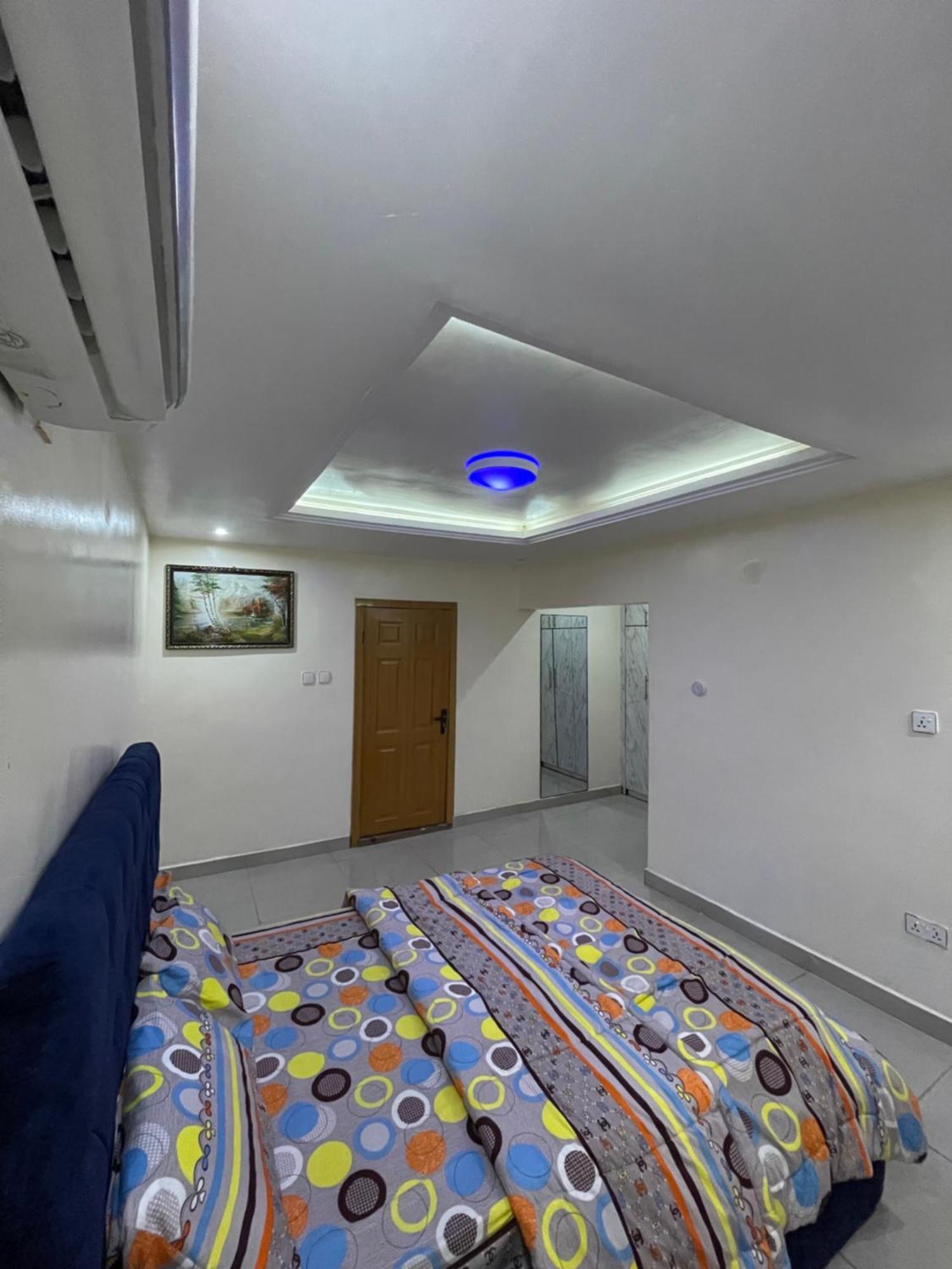 24-Hour Electricity An Entire Stylish 4-Bedroom Bungalow Akure Buitenkant foto