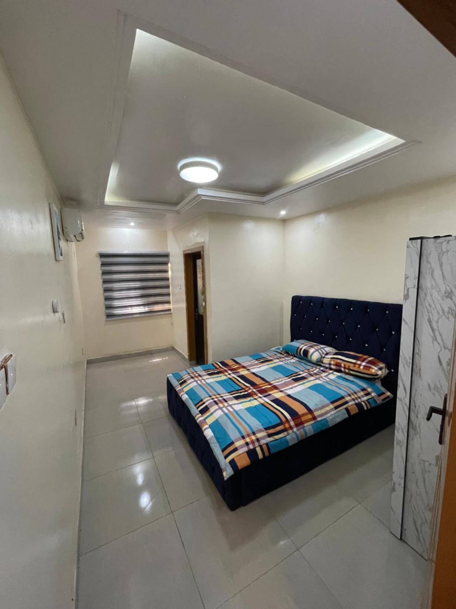 24-Hour Electricity An Entire Stylish 4-Bedroom Bungalow Akure Buitenkant foto