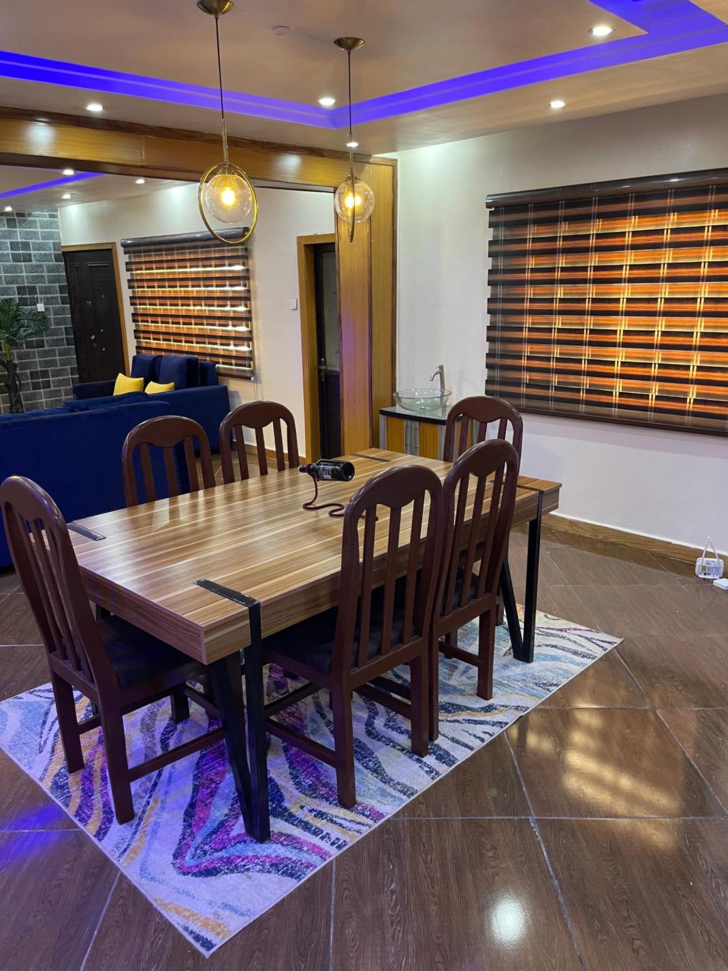 24-Hour Electricity An Entire Stylish 4-Bedroom Bungalow Akure Buitenkant foto