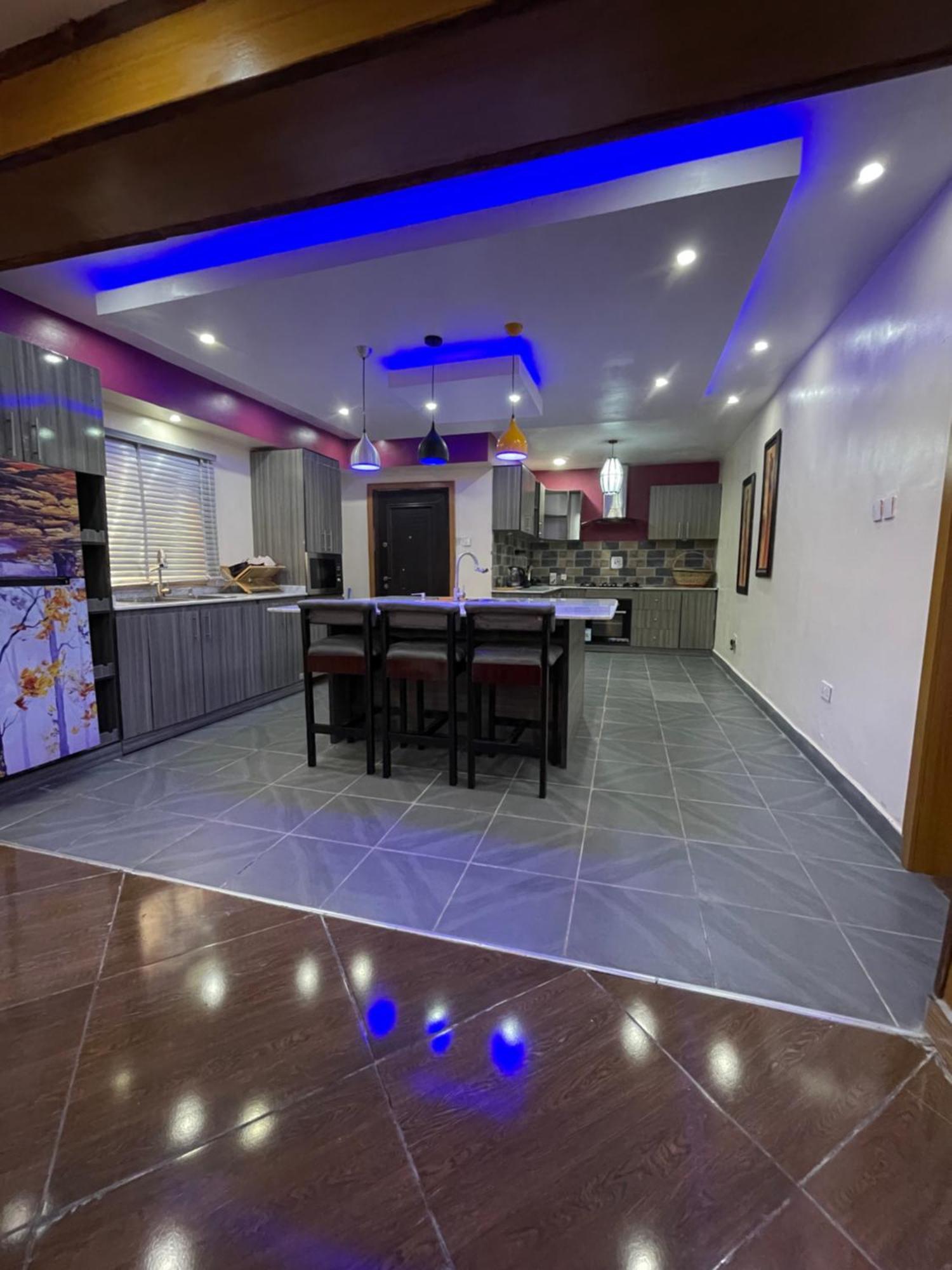 24-Hour Electricity An Entire Stylish 4-Bedroom Bungalow Akure Buitenkant foto