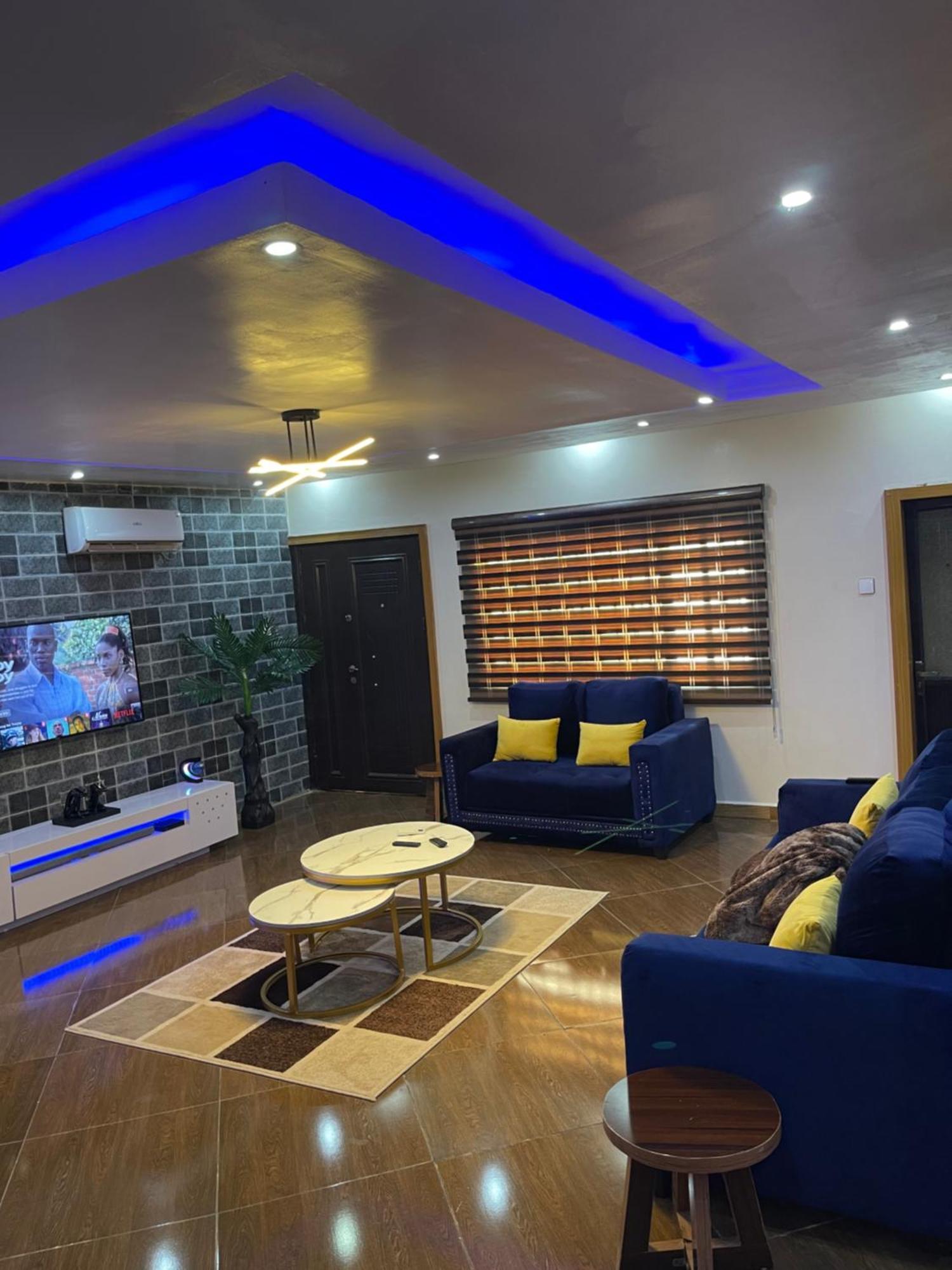 24-Hour Electricity An Entire Stylish 4-Bedroom Bungalow Akure Buitenkant foto