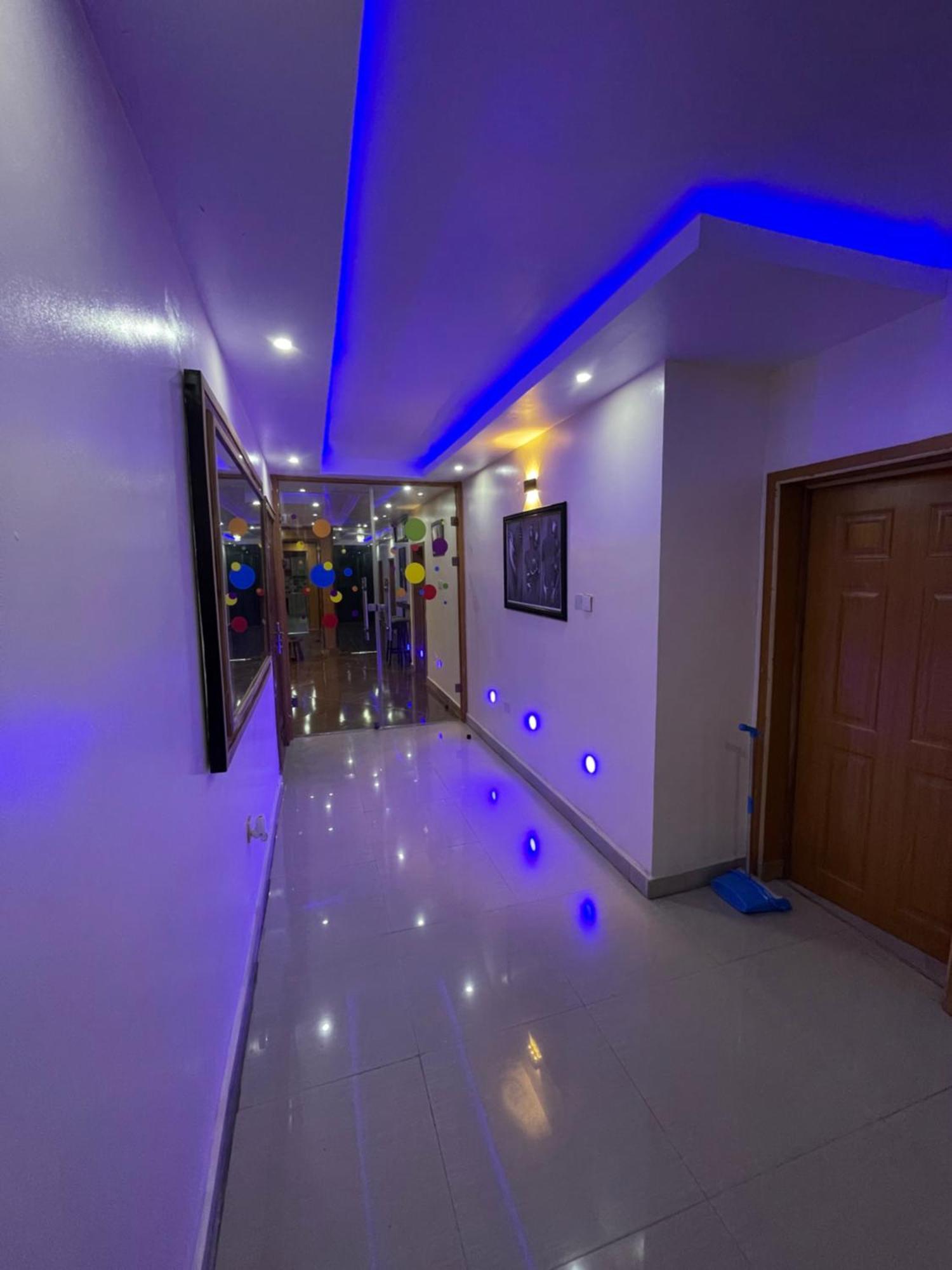 24-Hour Electricity An Entire Stylish 4-Bedroom Bungalow Akure Buitenkant foto