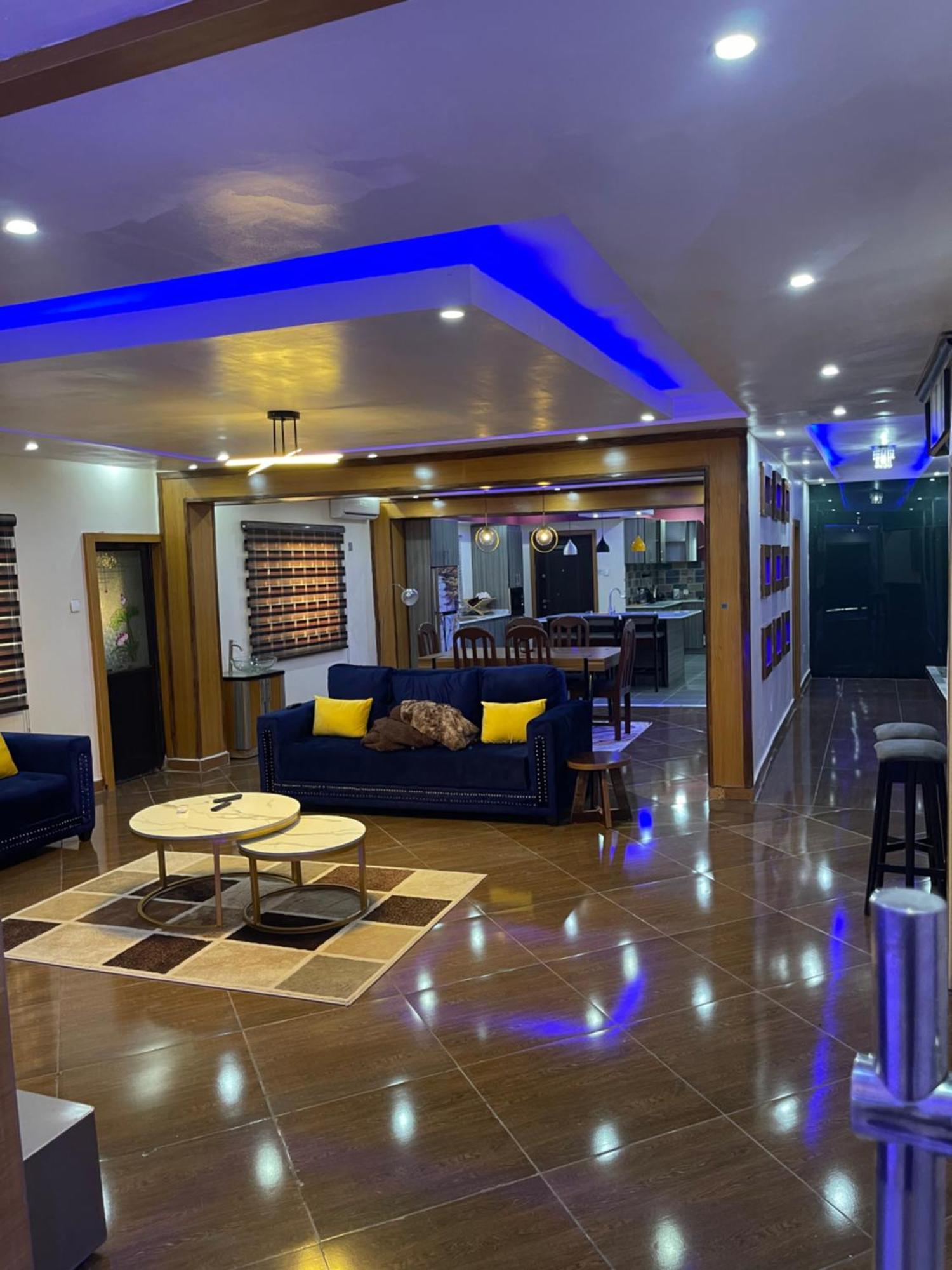 24-Hour Electricity An Entire Stylish 4-Bedroom Bungalow Akure Buitenkant foto