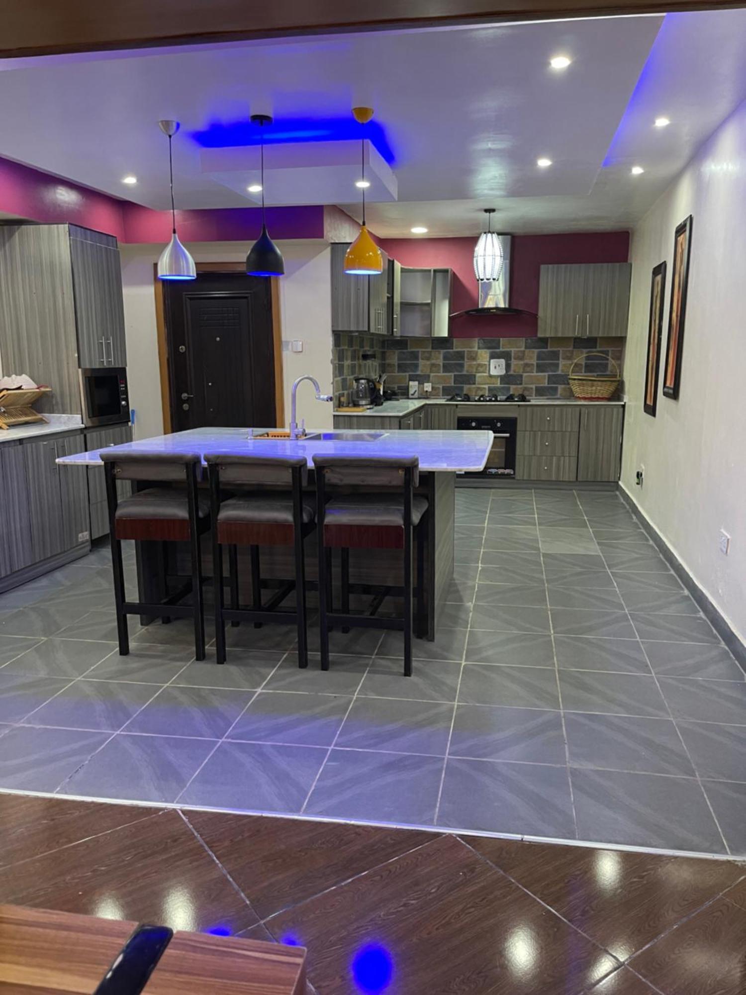 24-Hour Electricity An Entire Stylish 4-Bedroom Bungalow Akure Buitenkant foto